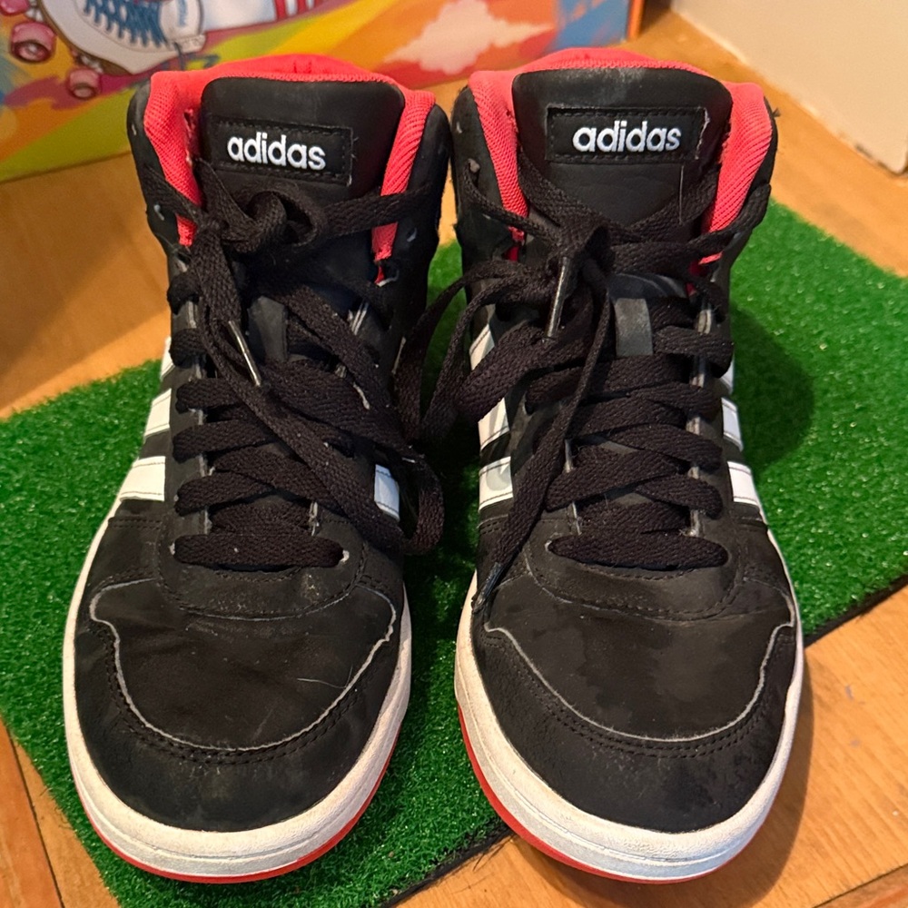 Adidas Hoops 2 high tops size 7 men’s lno box